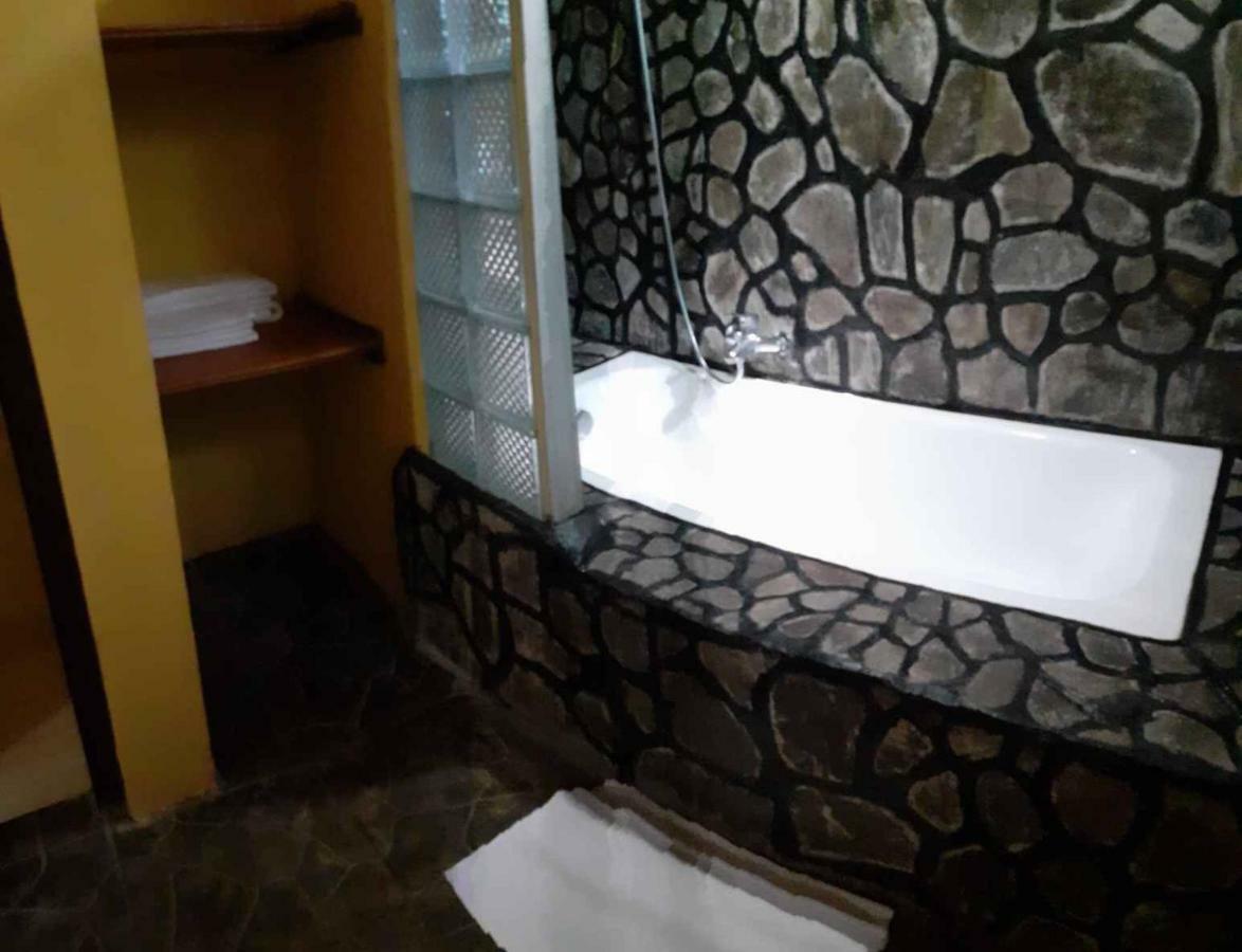 Tangkoko Sanctuary Villa Bitung Zewnętrze zdjęcie