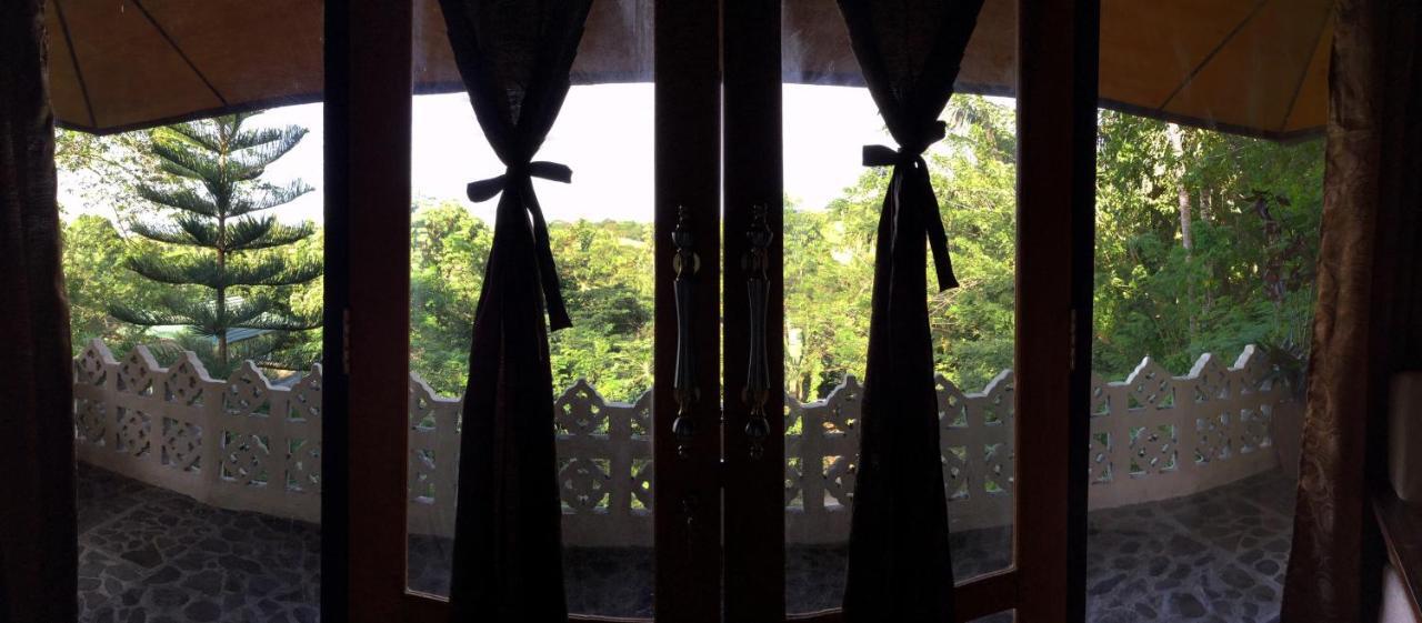 Tangkoko Sanctuary Villa Bitung Zewnętrze zdjęcie